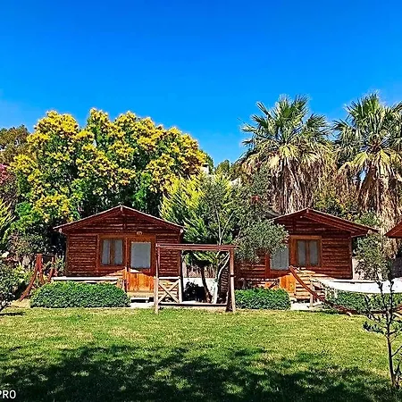 מלון Pitosbungalows